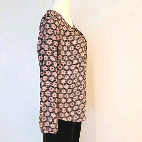 ⭐️3/ $30⭐️ Pleione Women's Long Sleeve Pink Circle Pattern Top Front Cutout Sz S - Picture 2 of 4